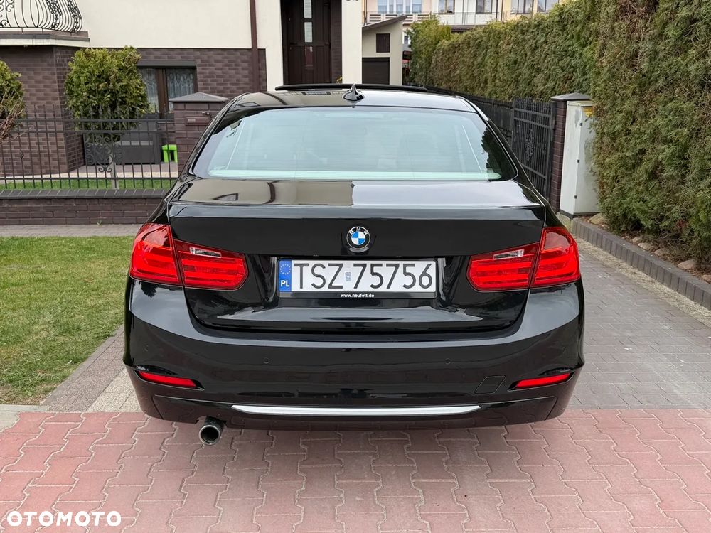 BMW Seria 3 320d Blue Performance Modern Line - 11