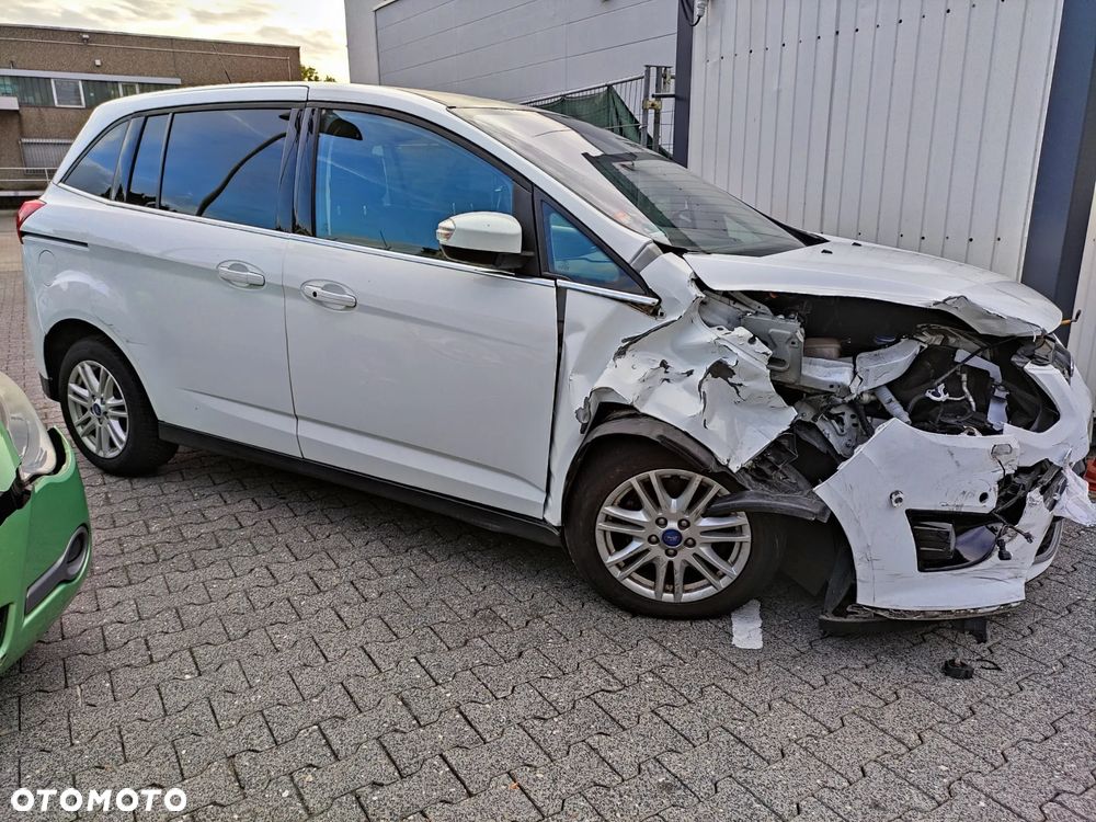Ford Grand C-MAX 1.0 EcoBoost Start-Stopp-System Titanium - 24