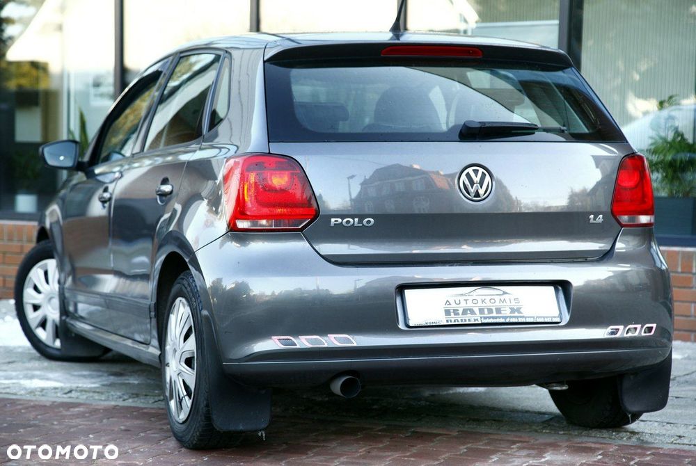 Volkswagen Polo 1.4 16V Comfortline - 21
