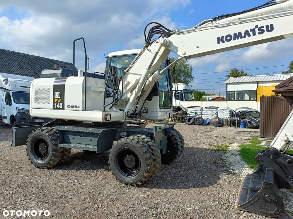 Komatsu PW 140 - 24