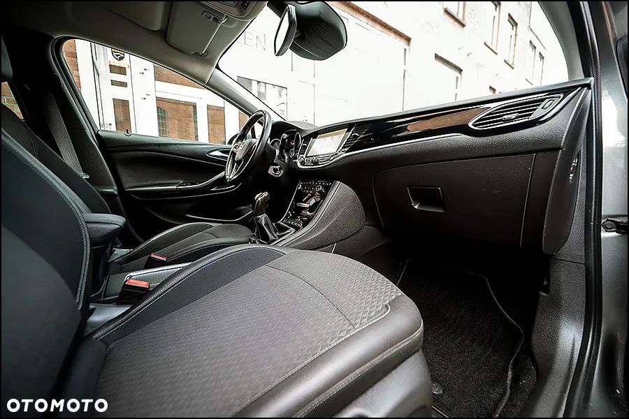 Opel Astra - 36