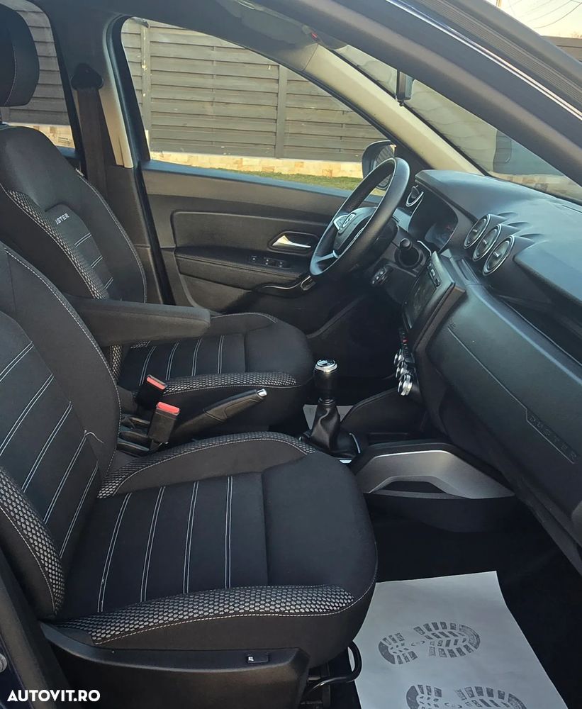 Dacia Duster 1.6 SCe Prestige jante 17" - 40