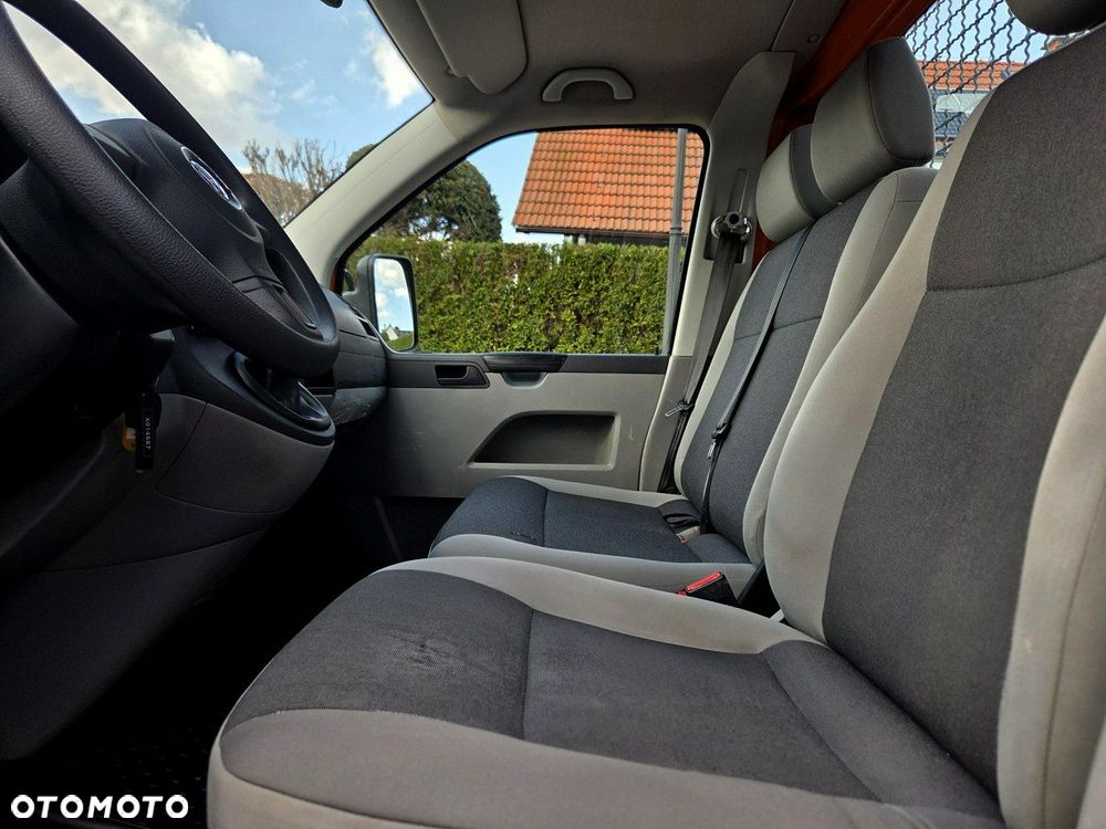 Volkswagen Transporter - 9