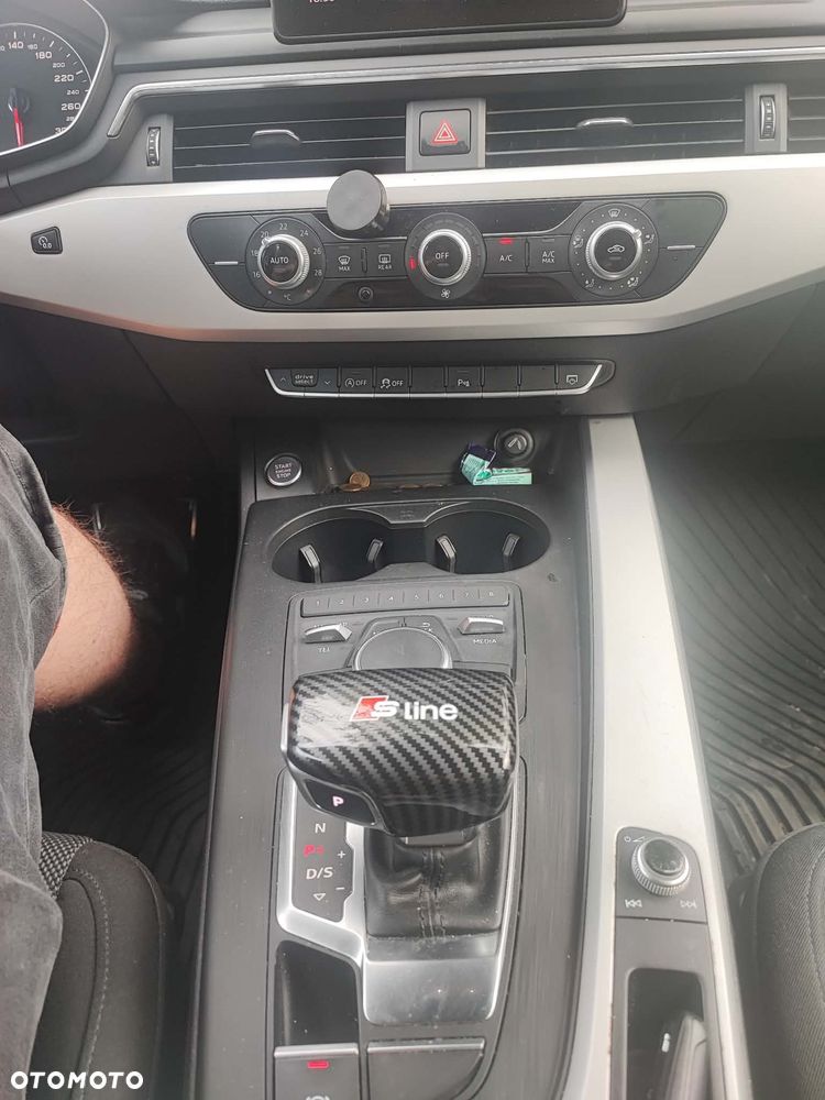 Audi A4 Avant 2016 photo 2