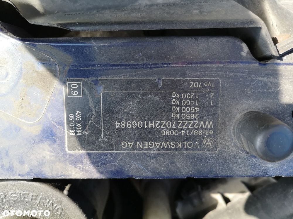 Volkswagen Caravelle - 13