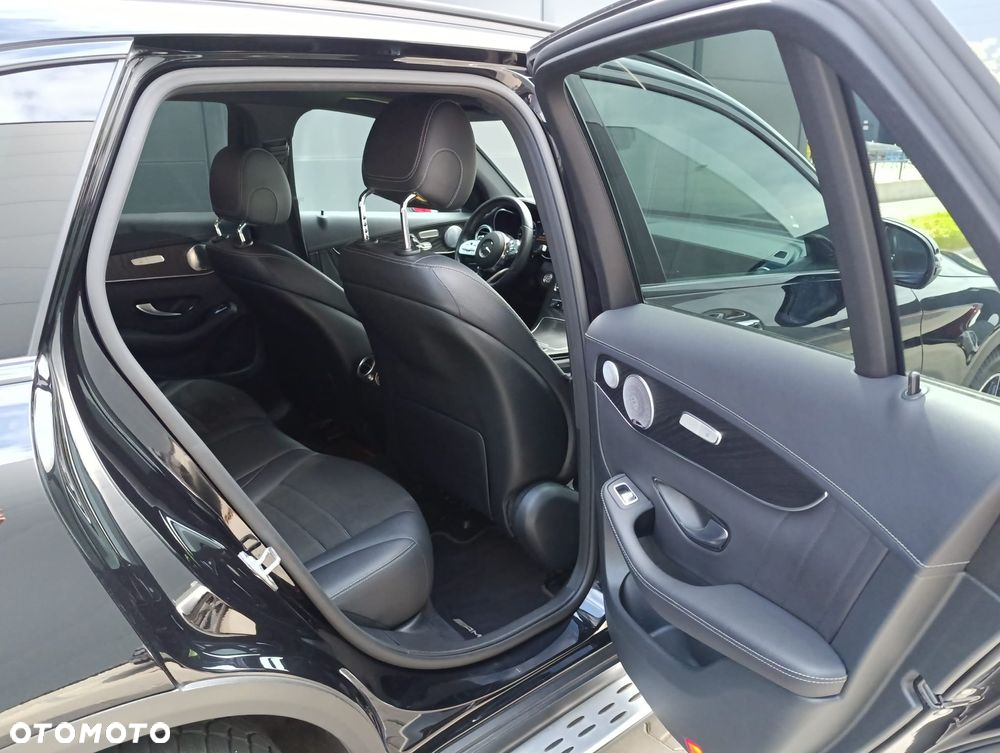 Mercedes-Benz GLC 300 d 4-Matic - 16