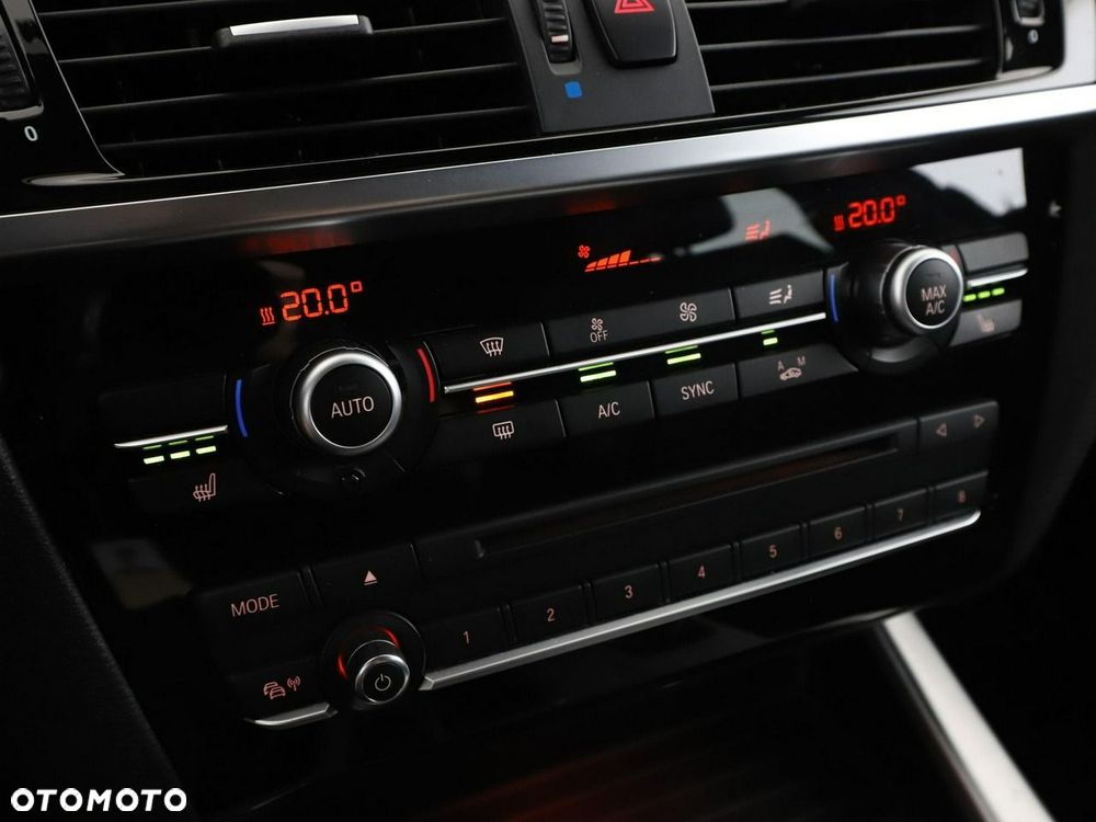 BMW X3 xDrive20d - 27