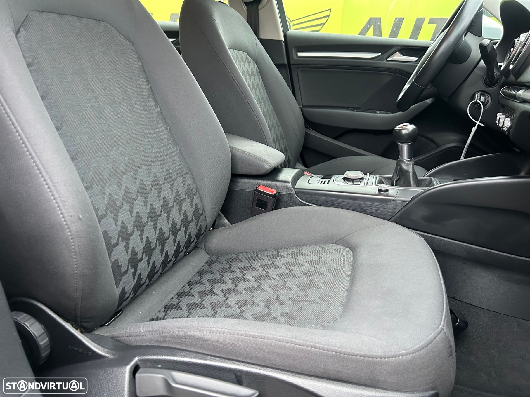 Audi A3 Limousine 1.6 TDI Advance - 29