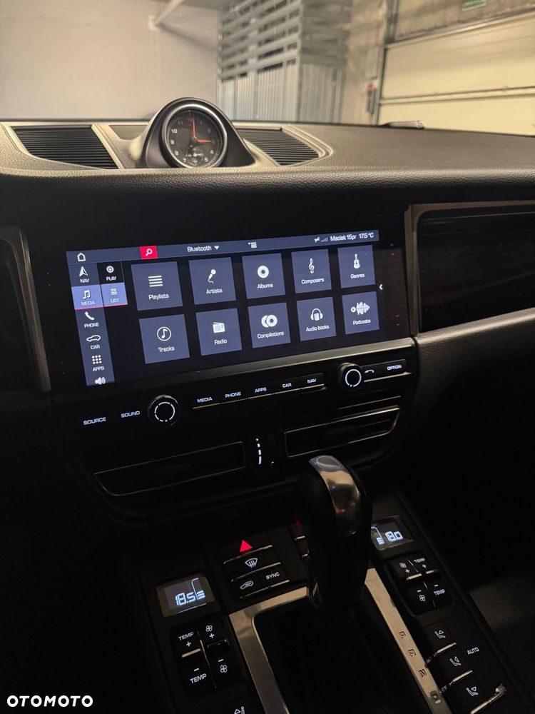 Porsche Macan Standard - 26
