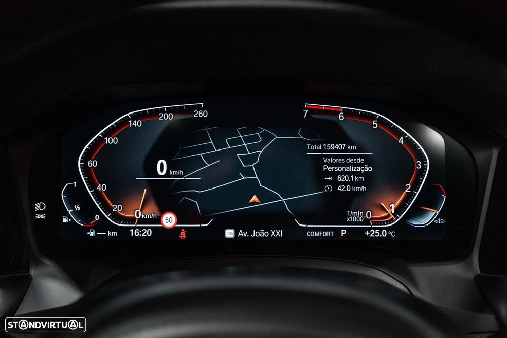 BMW 330 i Aut. M Sport - 13