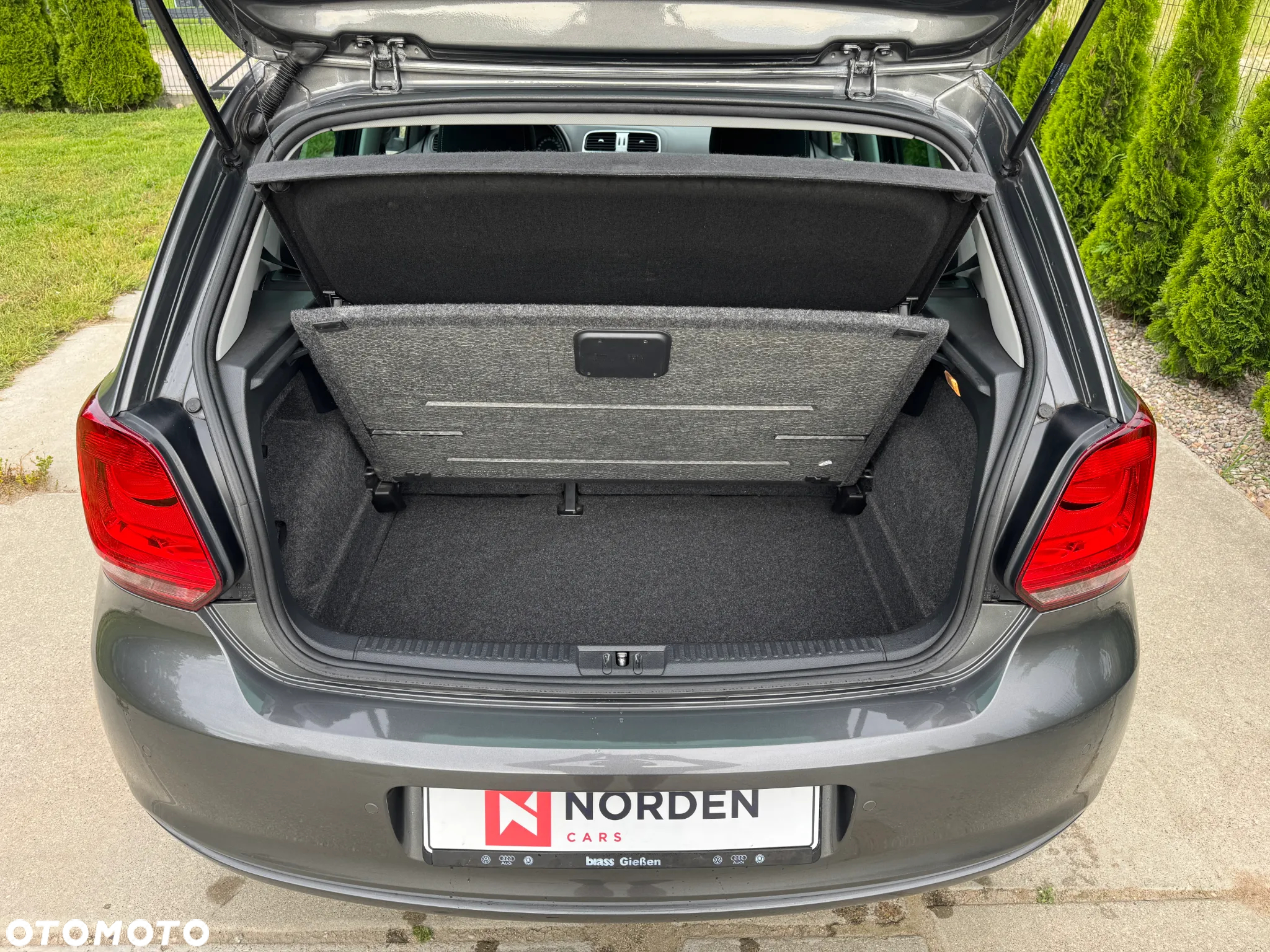Volkswagen Polo 1.2 MATCH - 9