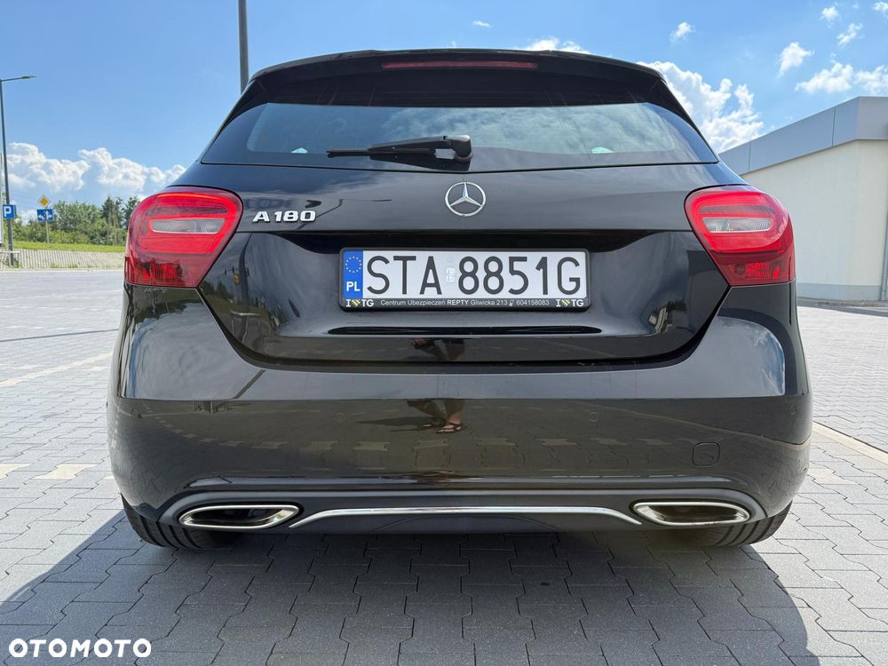 Mercedes-Benz Klasa A 180 7G-DCT Urban - 7