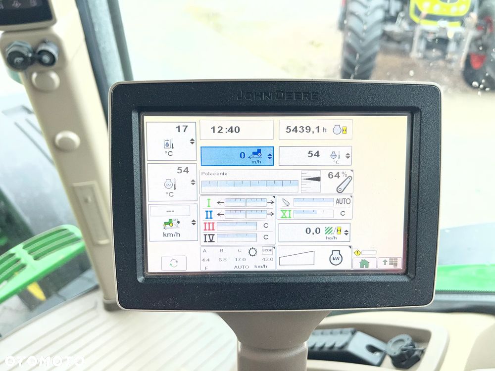 John Deere 7215 R - 16