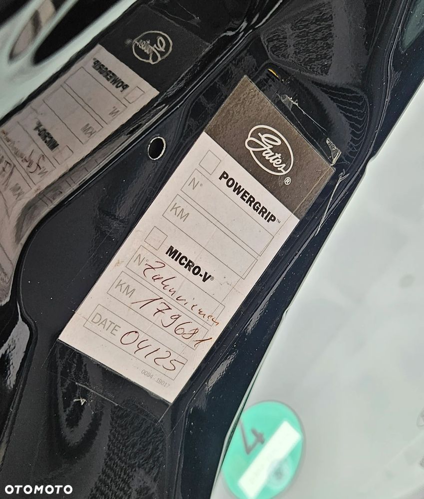 Ford Kuga 2.0 TDCi 4x4 ST-Line - 9