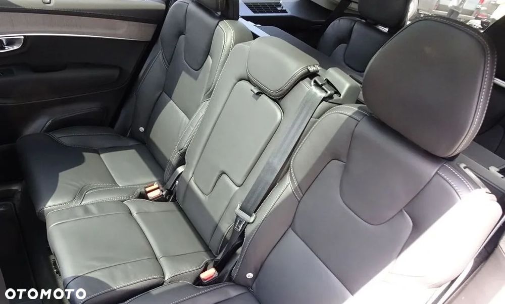 Volvo XC 90 T8 AWD Plug-In Hybrid Ultra Dark 7os - 8