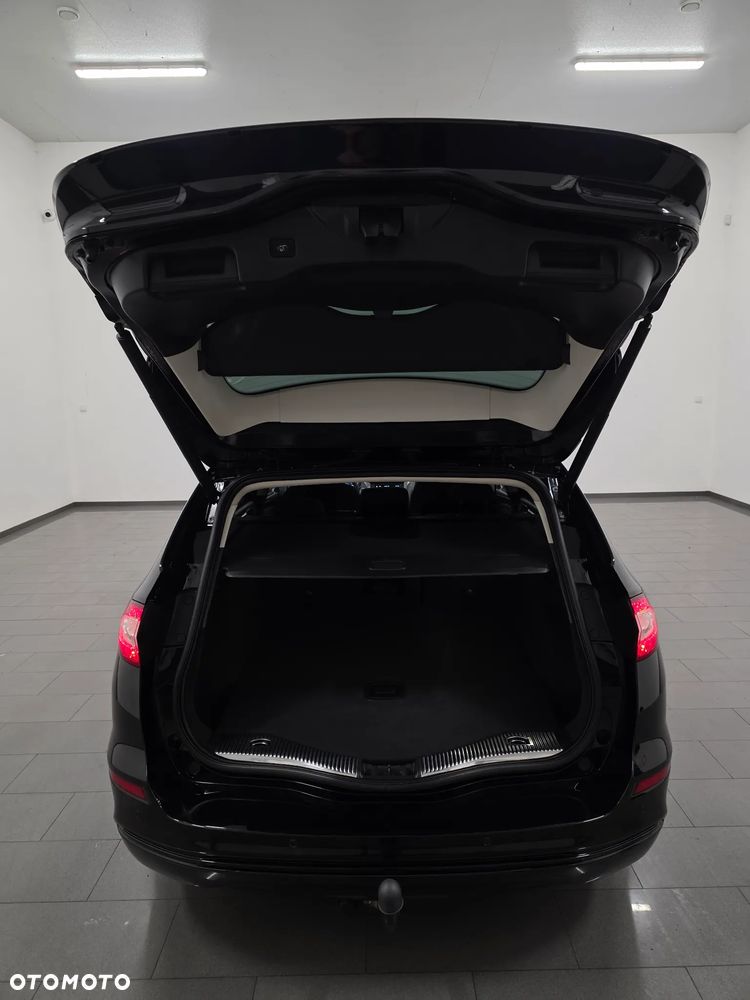 Ford Mondeo 2.0 TDCi Titanium PowerShift - 38