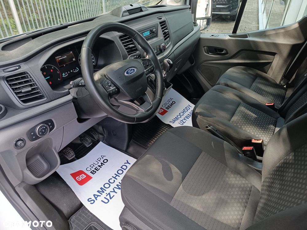 Ford Transit - 11