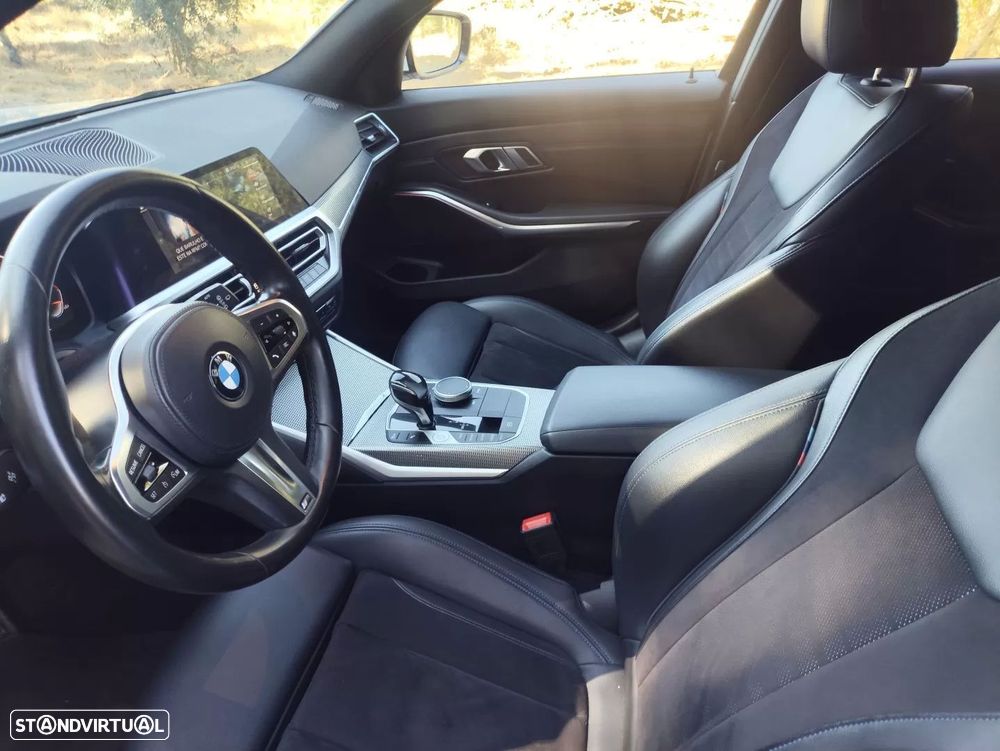 BMW 318 d Pack Desportivo M Auto - 20