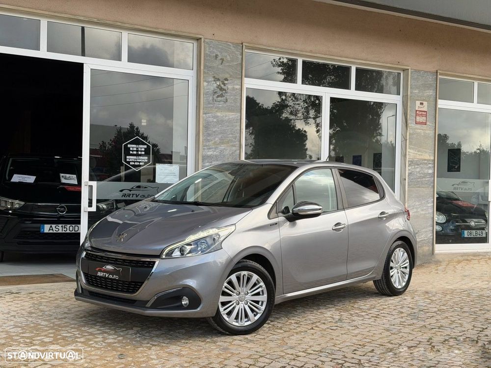 Peugeot 208 1.2 PureTech Signature - 9