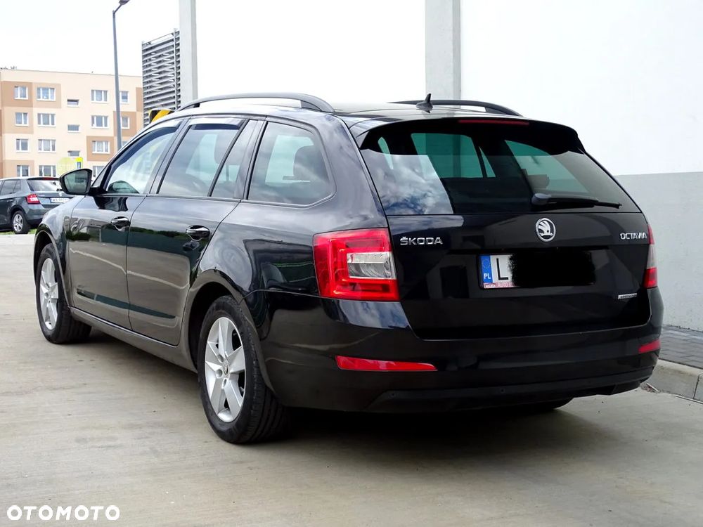 Skoda Octavia 1.6 TDI Active - 8