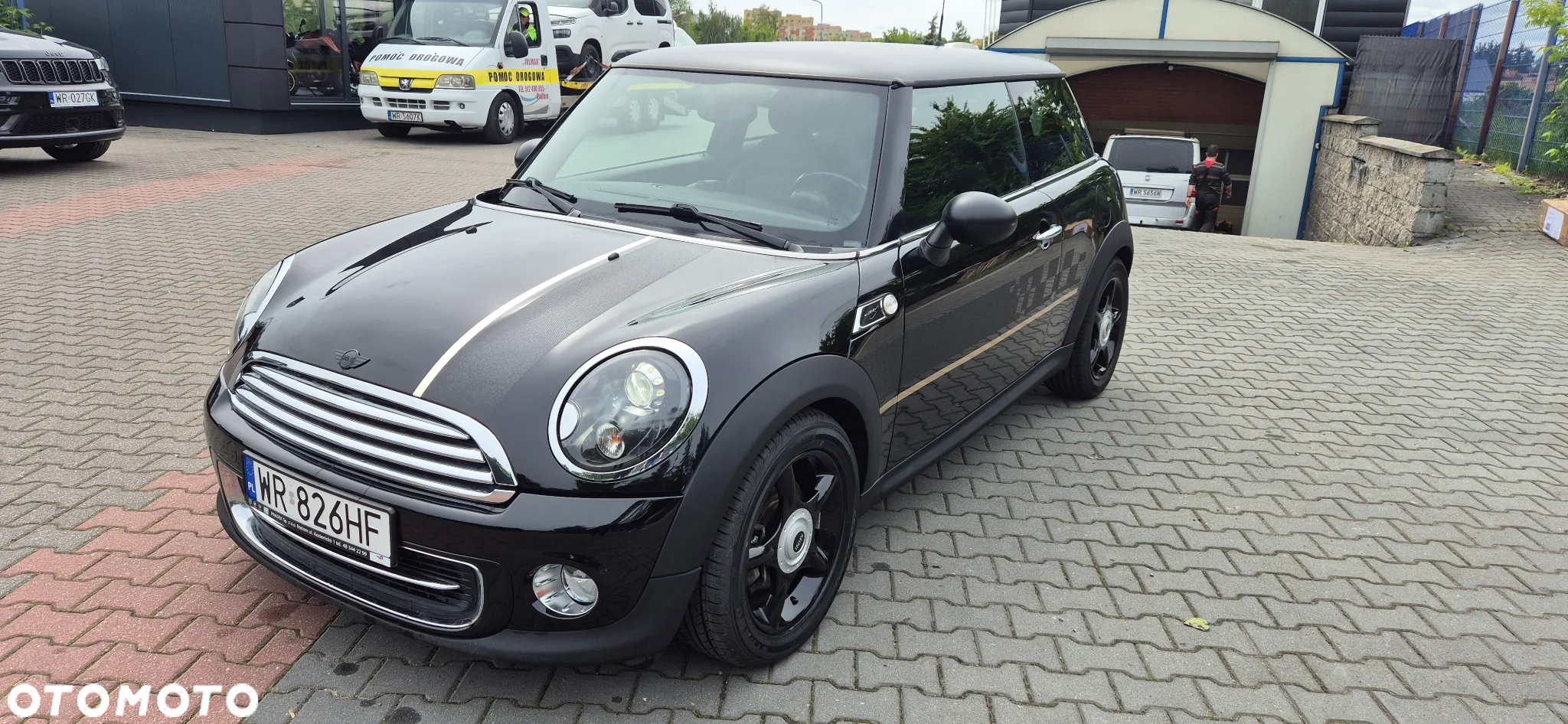 MINI Cooper Standard - 2