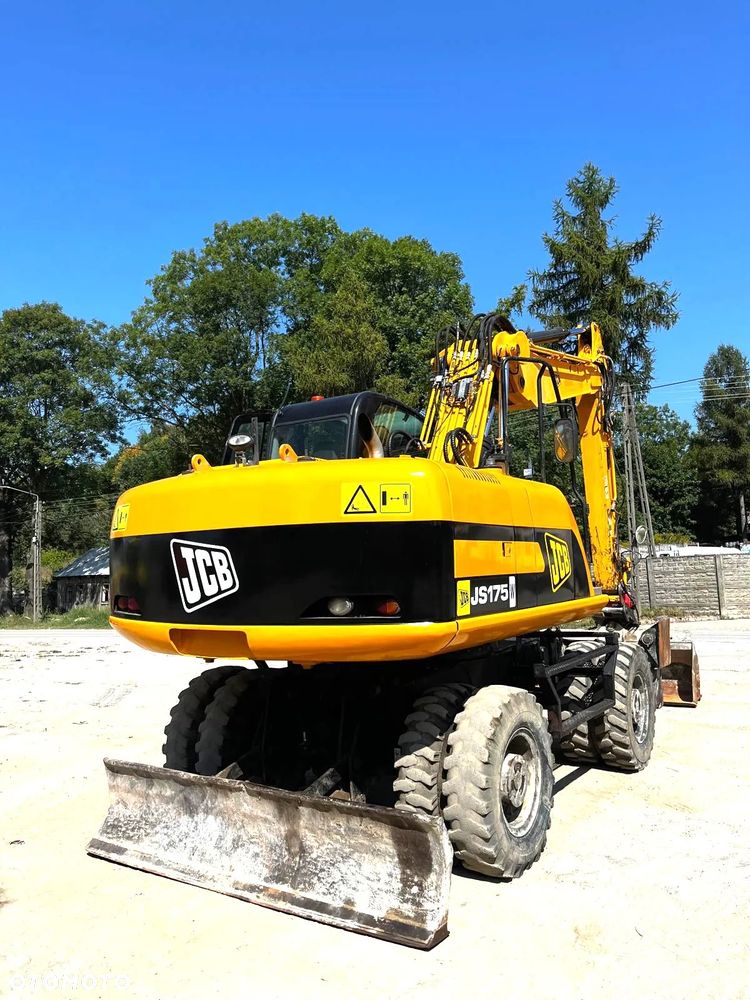 JCB JS-175 - 3