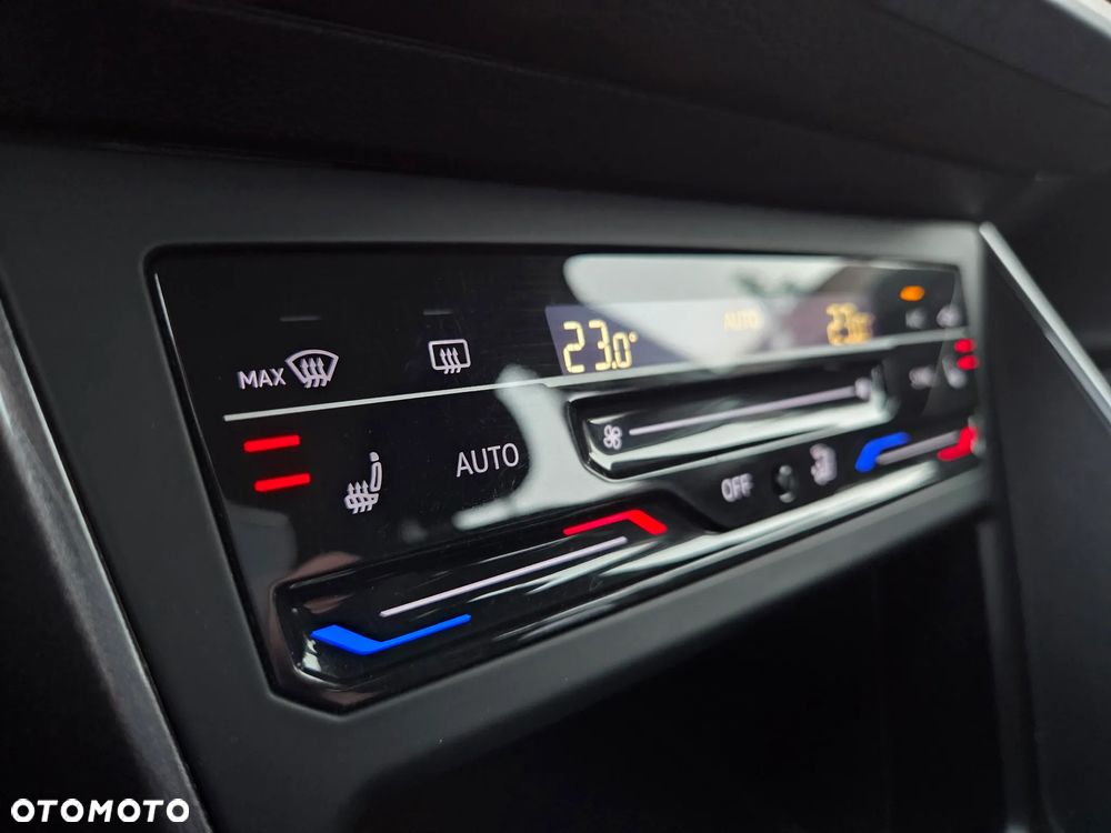 Volkswagen Taigo 1.5 TSI ACT Style DSG - 25