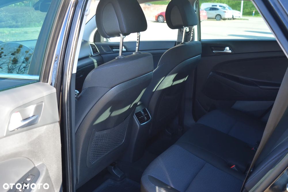 Hyundai Tucson 2.0 CRDI BlueDrive Comfort 2WD - 22