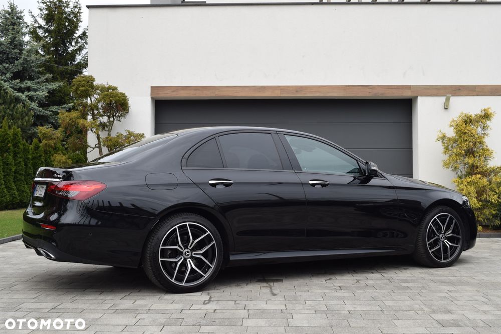 Mercedes-Benz Klasa E 220 d 4-Matic AMG/Avantgarde - 35