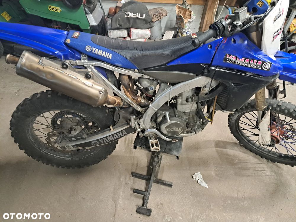 Yamaha YZF - 4
