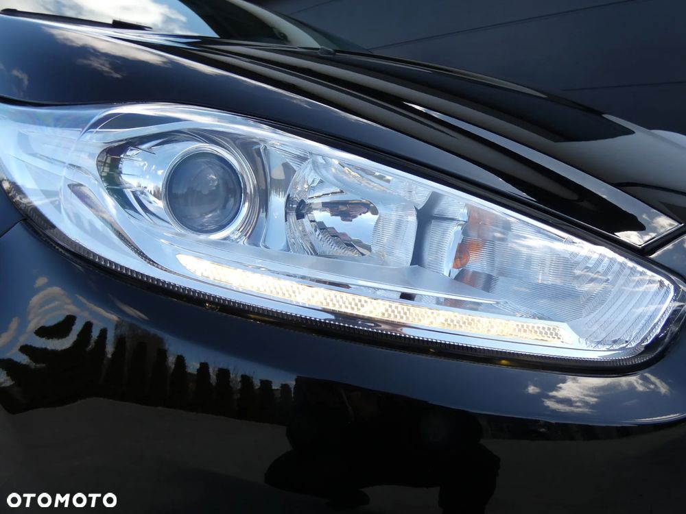 Ford Fiesta 1.25 Champions Edition - 34