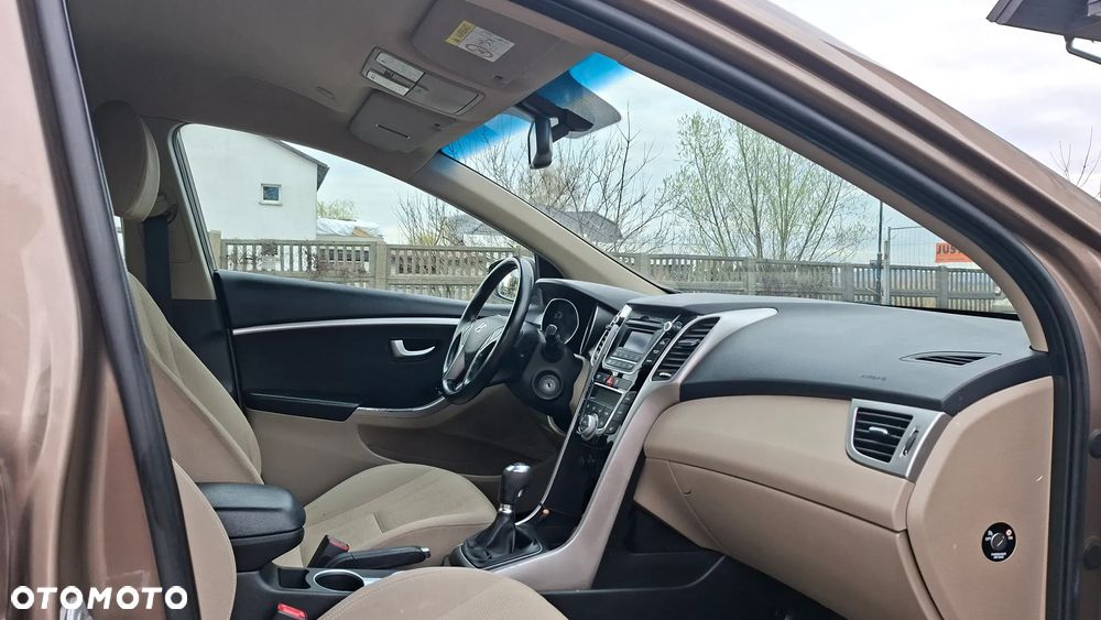 Hyundai i30 1.6 CRDI Select - 14