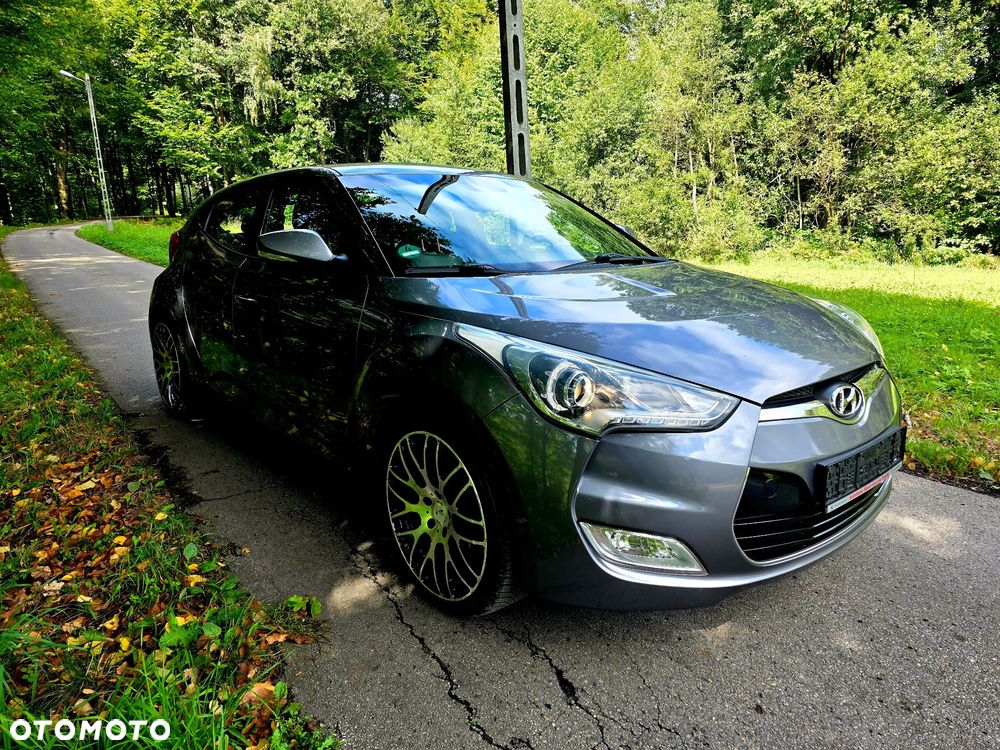 Hyundai Veloster 1.6 DCT Premium - 25
