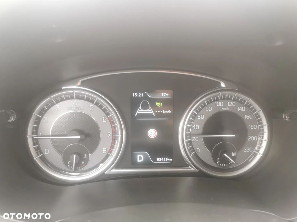 Suzuki Vitara 1.4 Boosterjet Hybrid Automatik Comfort - 24