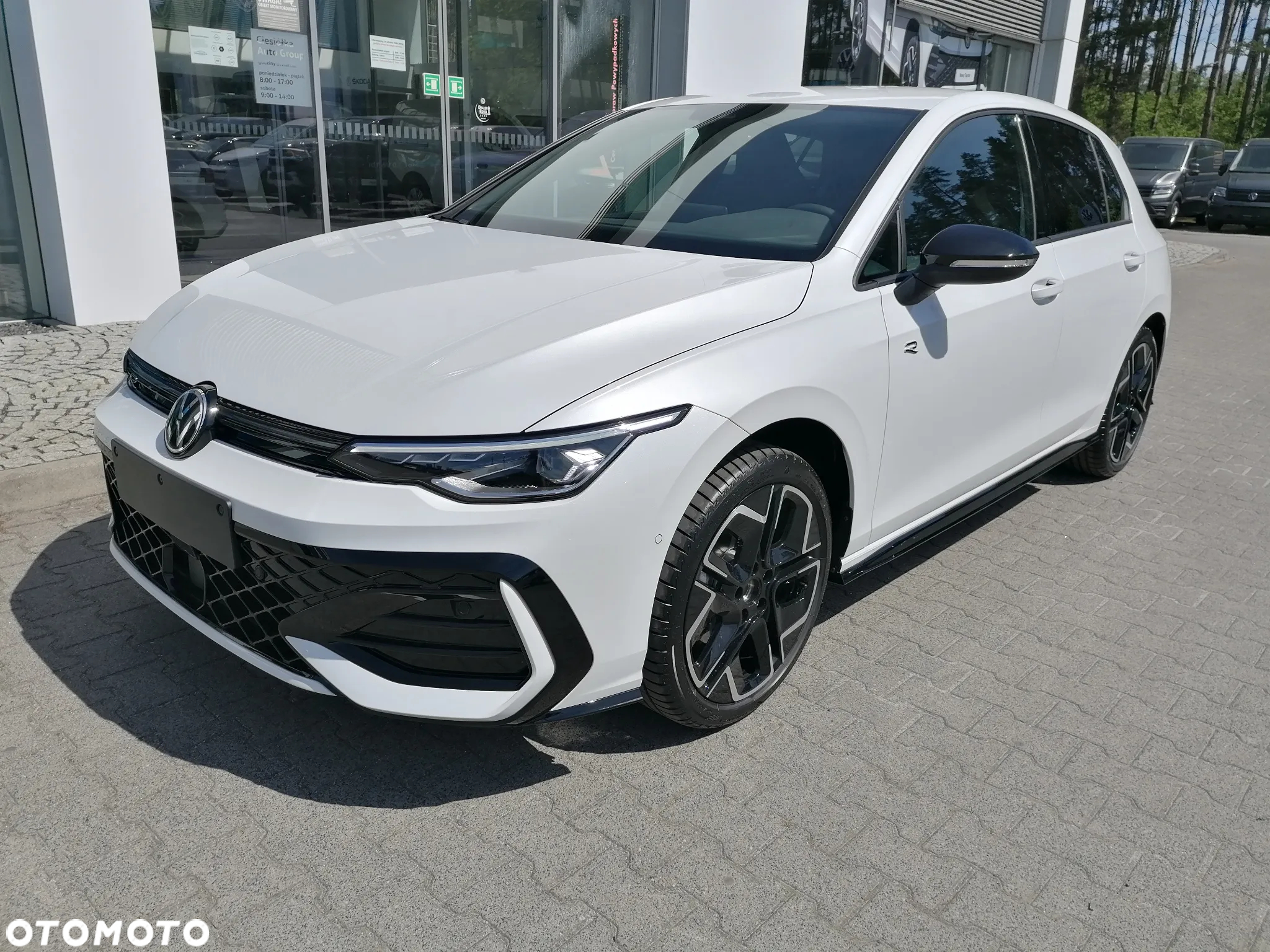 Volkswagen Golf - 2