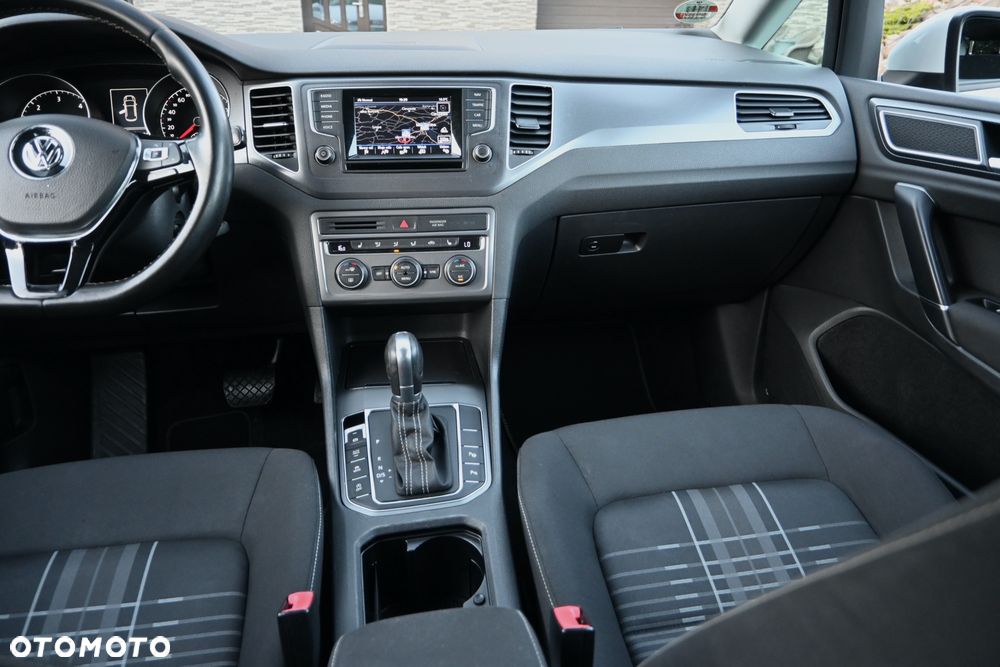 Volkswagen Golf Sportsvan 2.0 TDI BlueMotion Technology DSG Lounge - 21
