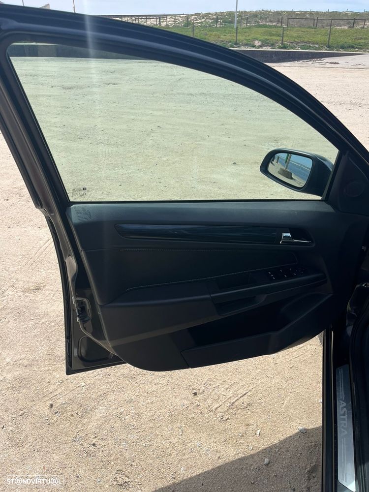 Opel Astra 1.4 Cosmo - 22