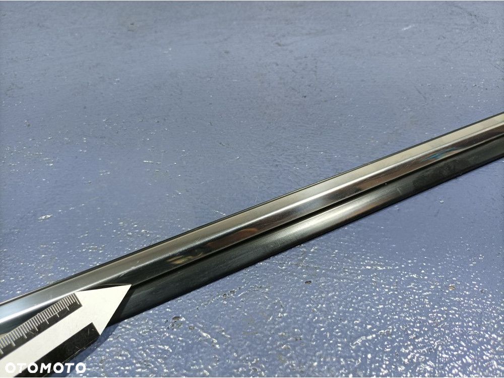 MAZDA 6 III GJ LIFT LISTWA ZGARNIAJĄCA SZYBY DRZWI PRZÓD LEWY - 4