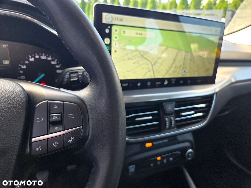 Ford Focus 1.0 EcoBoost Titanium - 28