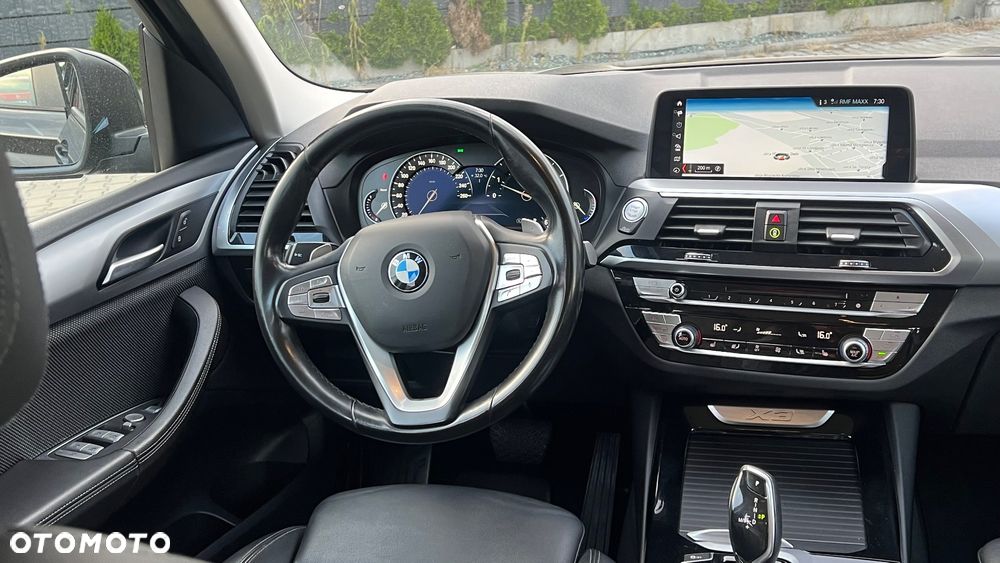 BMW X3 xDrive25d sport - 27