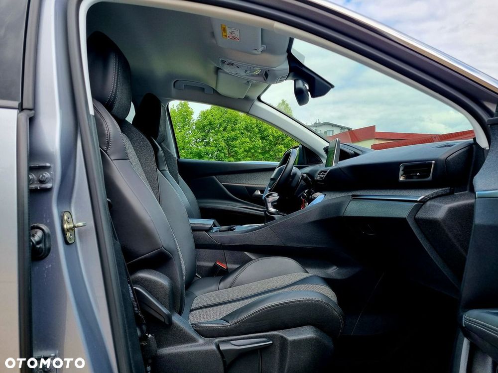 Peugeot 3008 1.5 BlueHDi Allure S&S - 11
