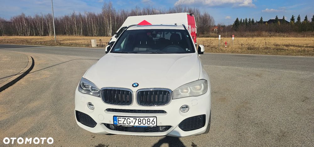 BMW X5 xDrive50i Sport-Aut - 8