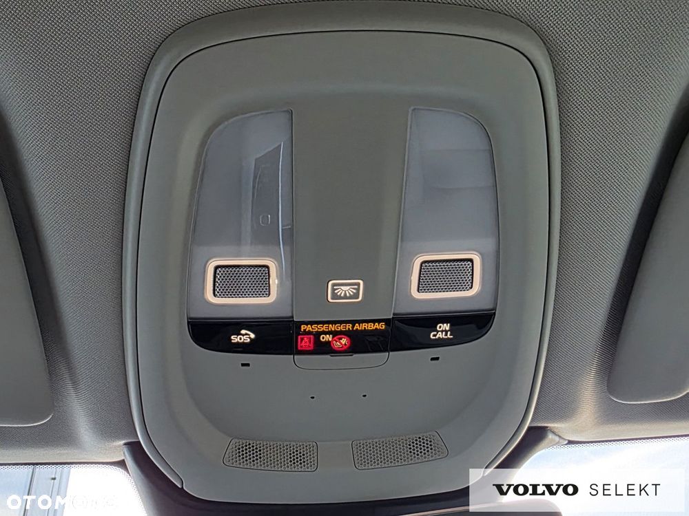 Volvo XC 60 - 30