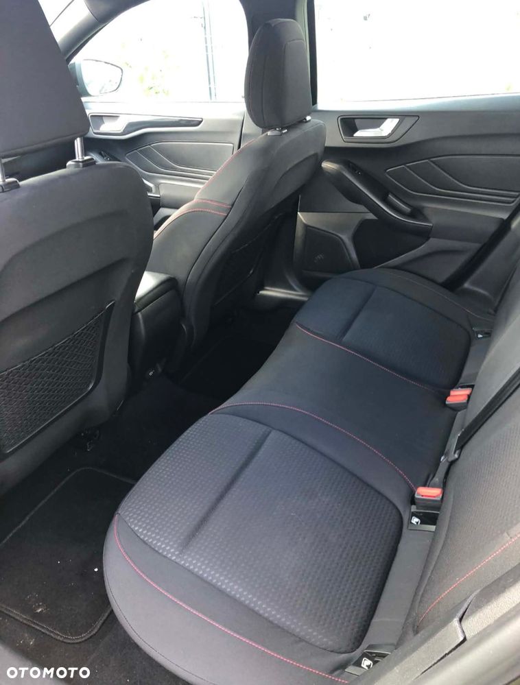 Ford Focus 2.0 EcoBlue ST-Line - 32