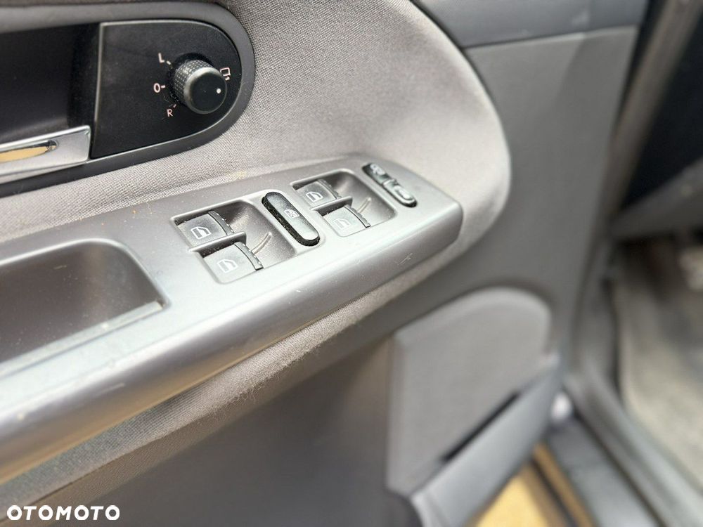 Seat Alhambra - 18