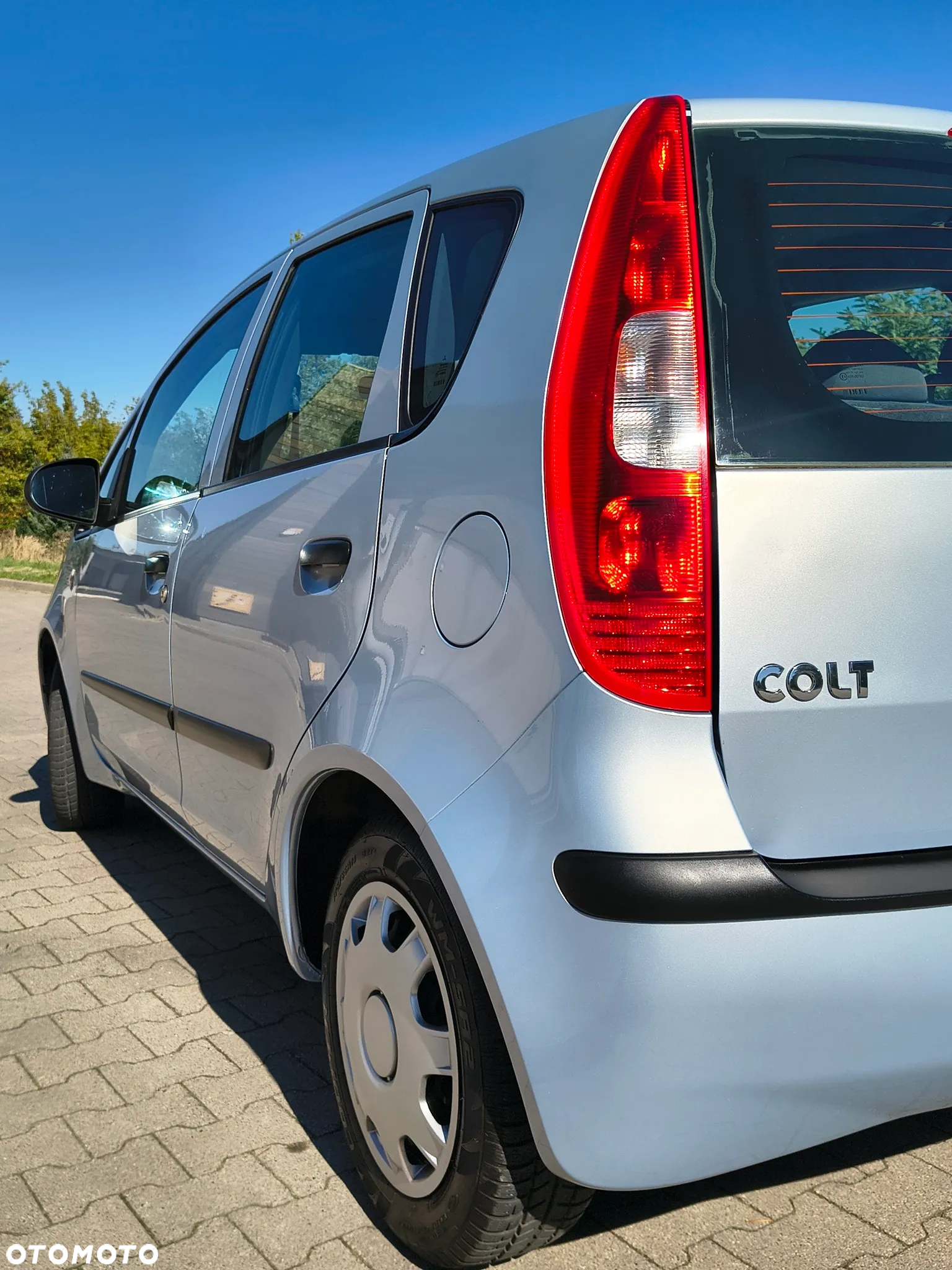 Mitsubishi Colt - 11