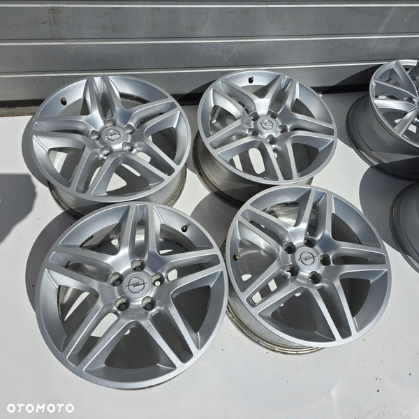 OPEL ASTRA III ZAFIRA A MERIVA VECTRA 5x110 17 ET39 4X