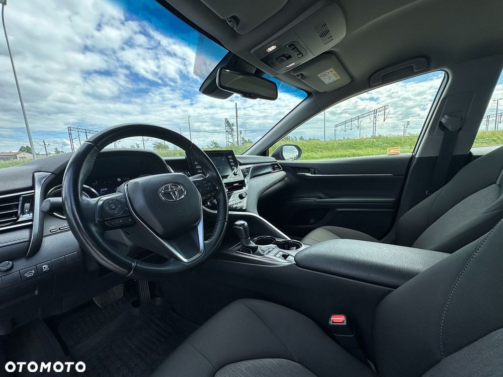 Toyota Camry 2.5 Hybrid Comfort CVT - 11
