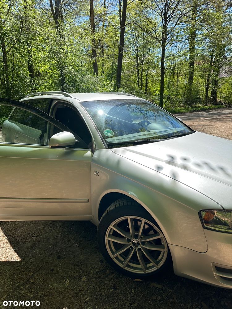 Audi A4 Avant 2.0 TDI DPF - 4