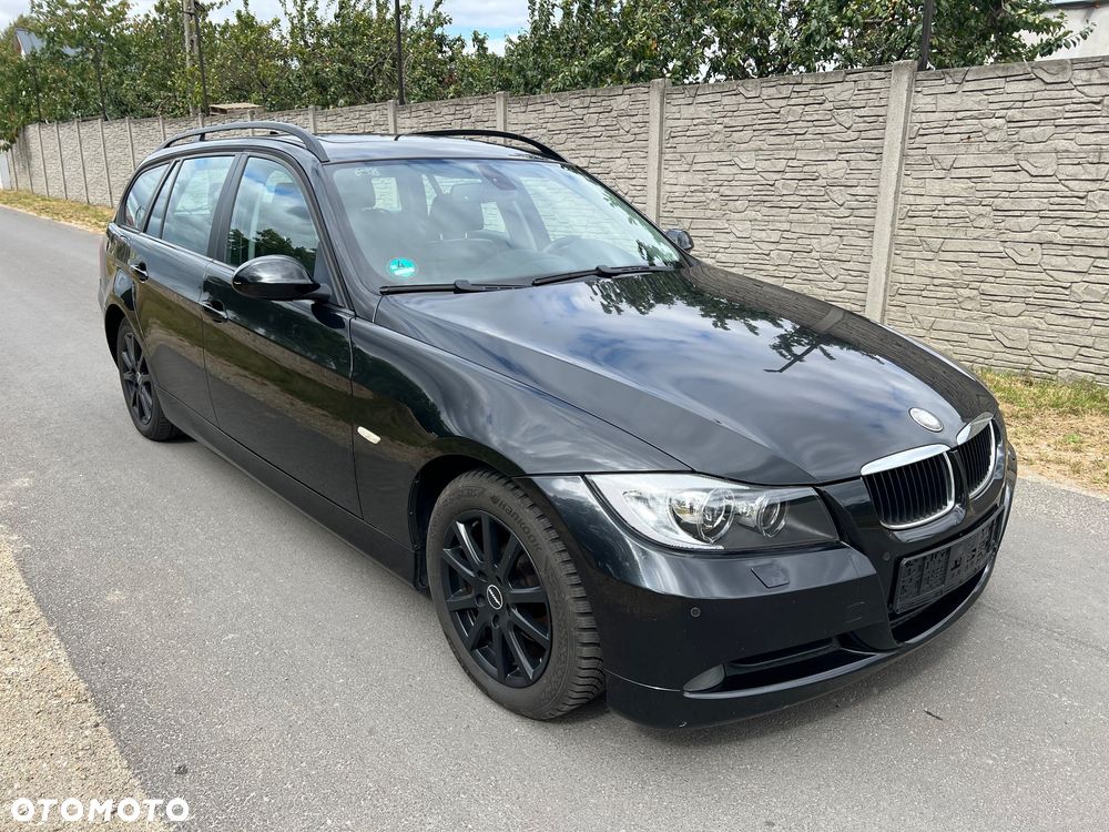 BMW Seria 3 320d DPF Touring - 6